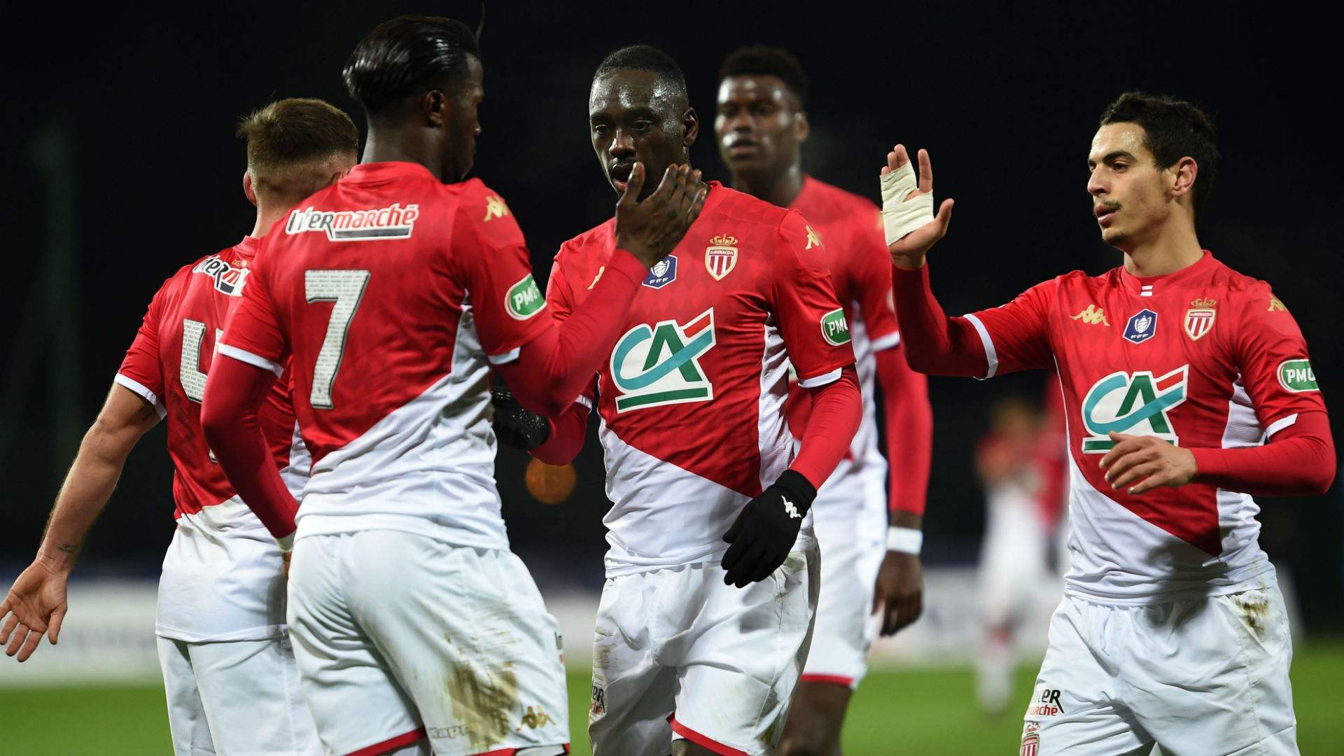 立博体育-足总杯倒计时，俄克拉荷马雷霆今晚主帅复盘，细节引发关注，媒体盛赞，更衣室氛围转暖的简单介绍